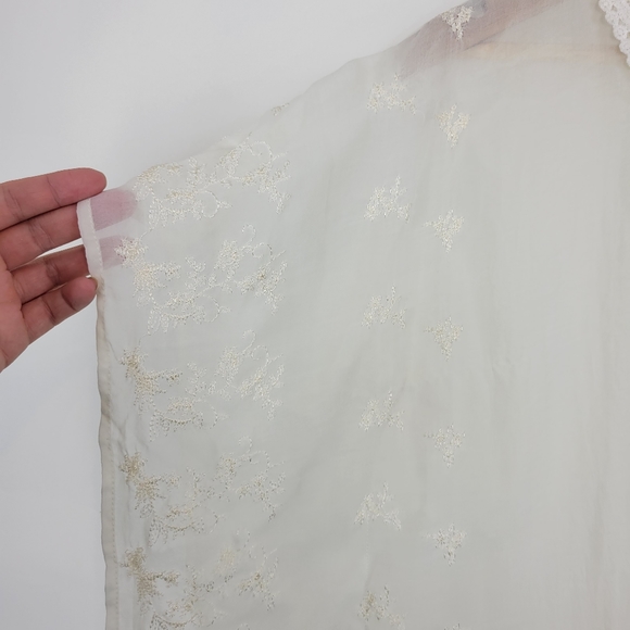 MAURICES | Creamy White Embroidered Blouse Size Small - Picture 4 of 7